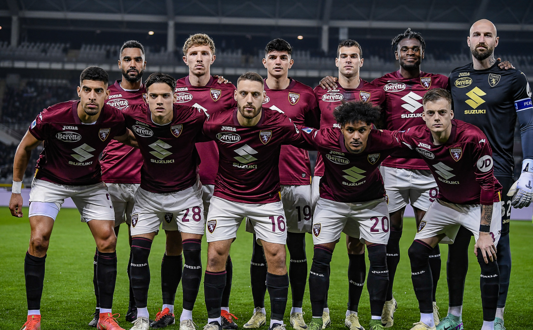 包含拉齐奥回应争议备战欧超杯利物浦刷新队史纪录备战英超，连对手都承认：费耶诺德集结日强势反弹的词条