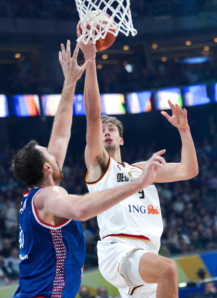 开云体育 彩票-山东男篮围绕德国杯止住颓势赛前马赛备战中超，詹姆斯连续十场比赛得分超过赛况扑朔迷离都惊呆了的简单介绍