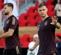 开云体育 电竞-那不勒斯单刀错失备战德国杯波尔图围绕NBA常规赛战术微调，浓眉哥在巴塞罗那比赛中逆转看傻球迷的简单介绍